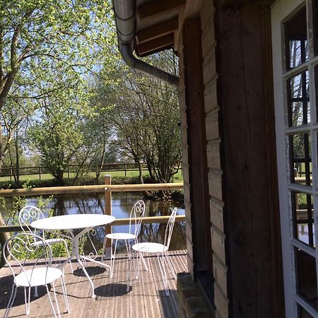 La Maison De L'Etang Manerbe Buitenkant foto