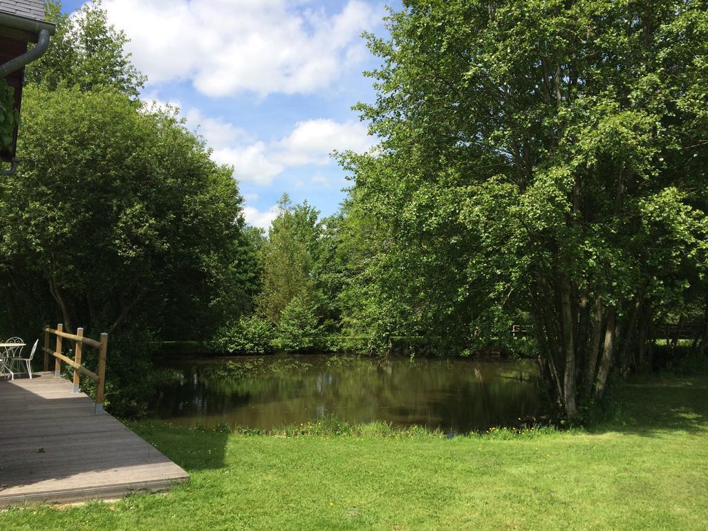 La Maison De L'Etang Manerbe Buitenkant foto